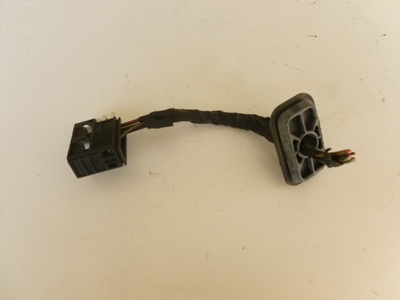 1997 BMW 528i E39 - Windshield Wiper Motor Connector, Plug w/ Pigtail